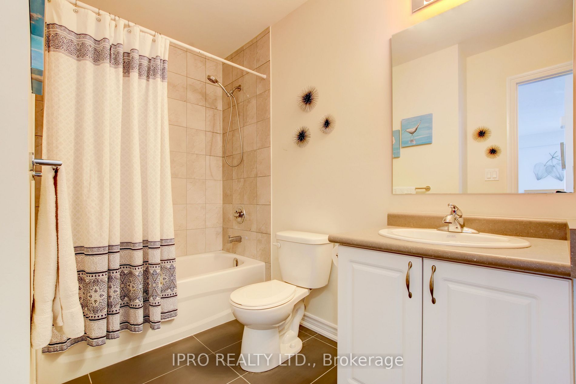 6 Anchorage Cres, #308