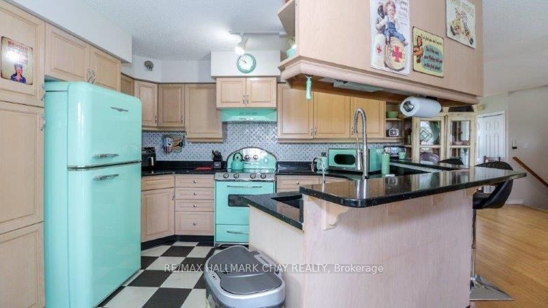 6689 Rama Rd W