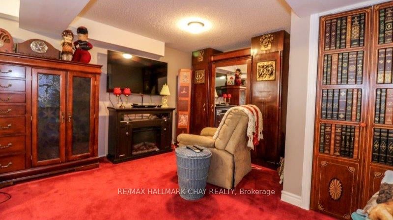6689 Rama Rd W
