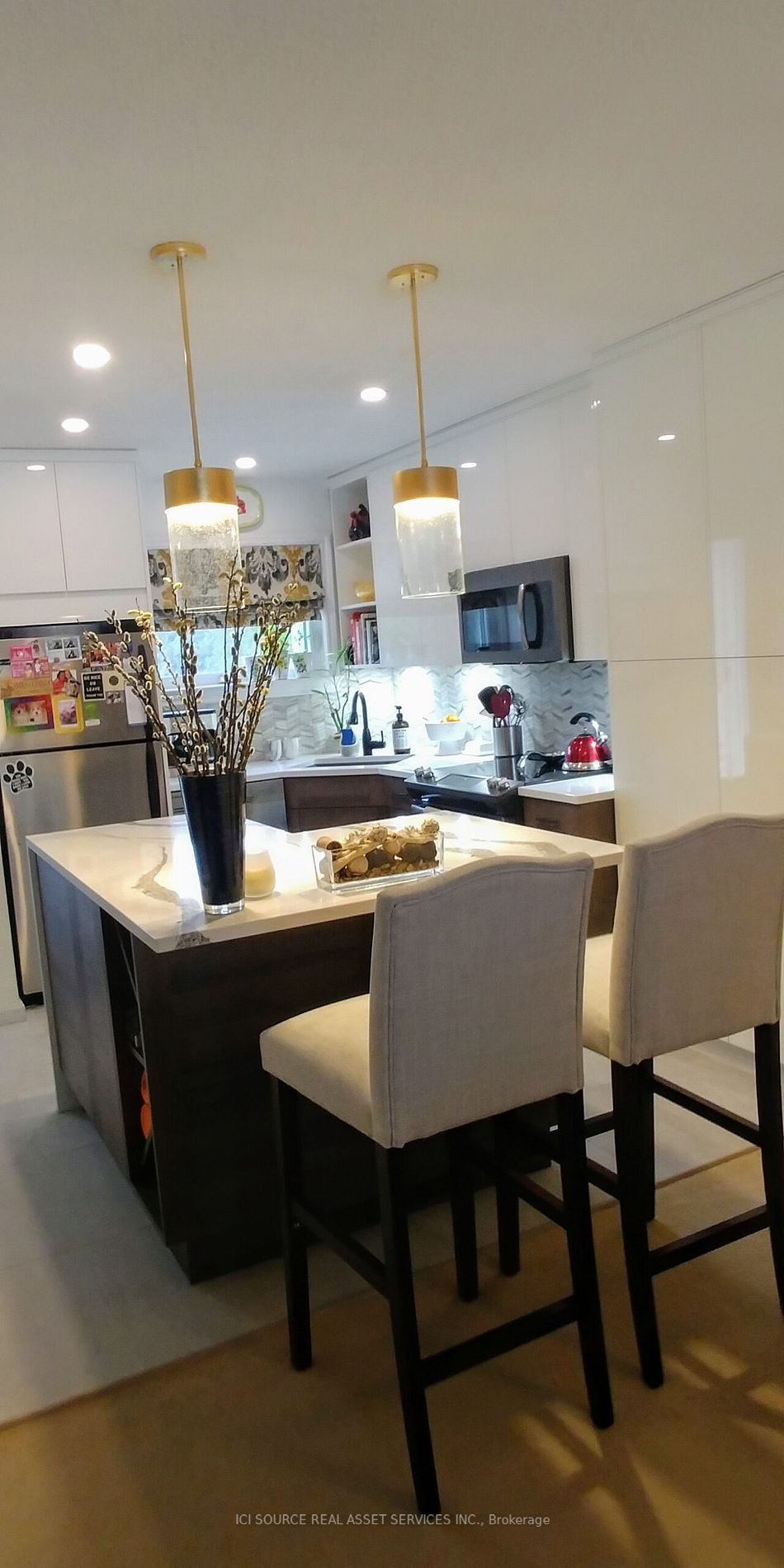 493 Oxbow Cres, #3