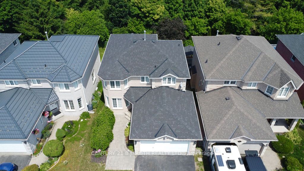 65 Hawkins Dr