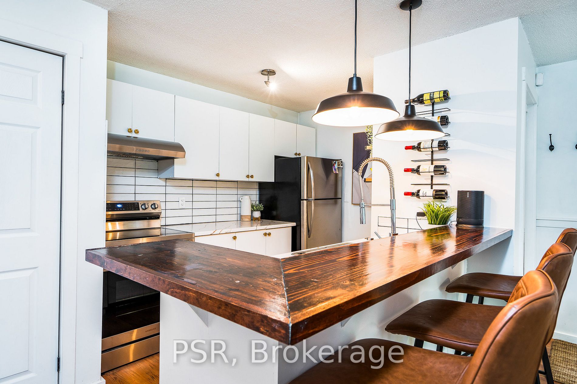 27 Dawson Dr, #130