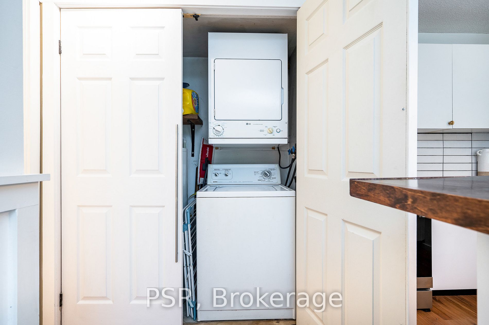 27 Dawson Dr, #130
