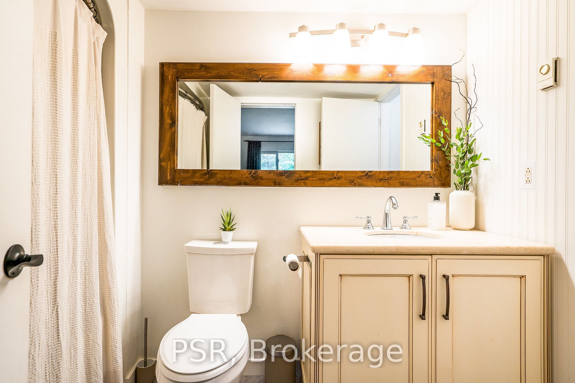 27 Dawson Dr, #130