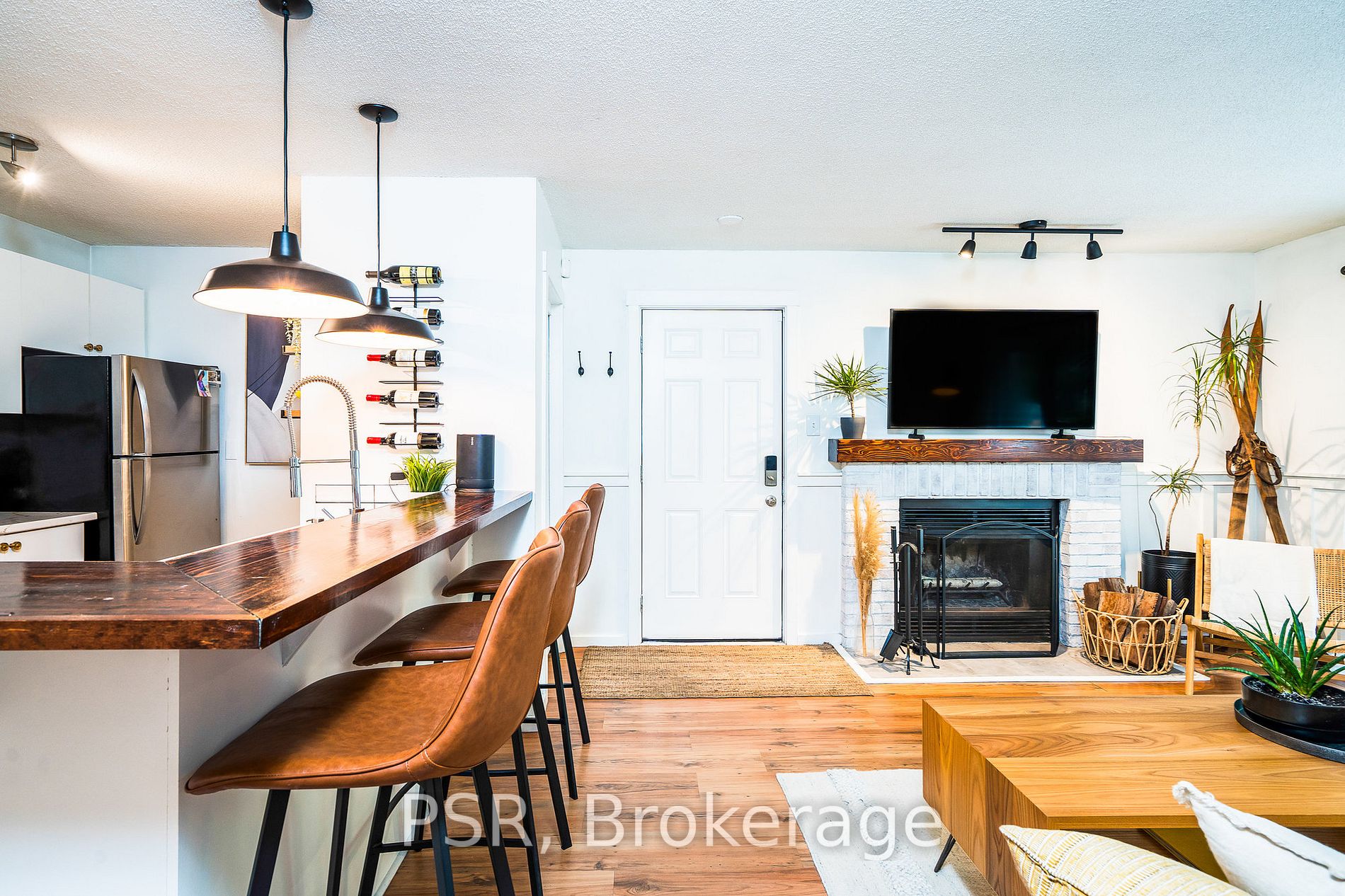 27 Dawson Dr, #130