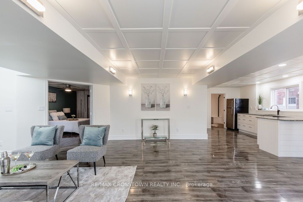 21 Brookfield Cres