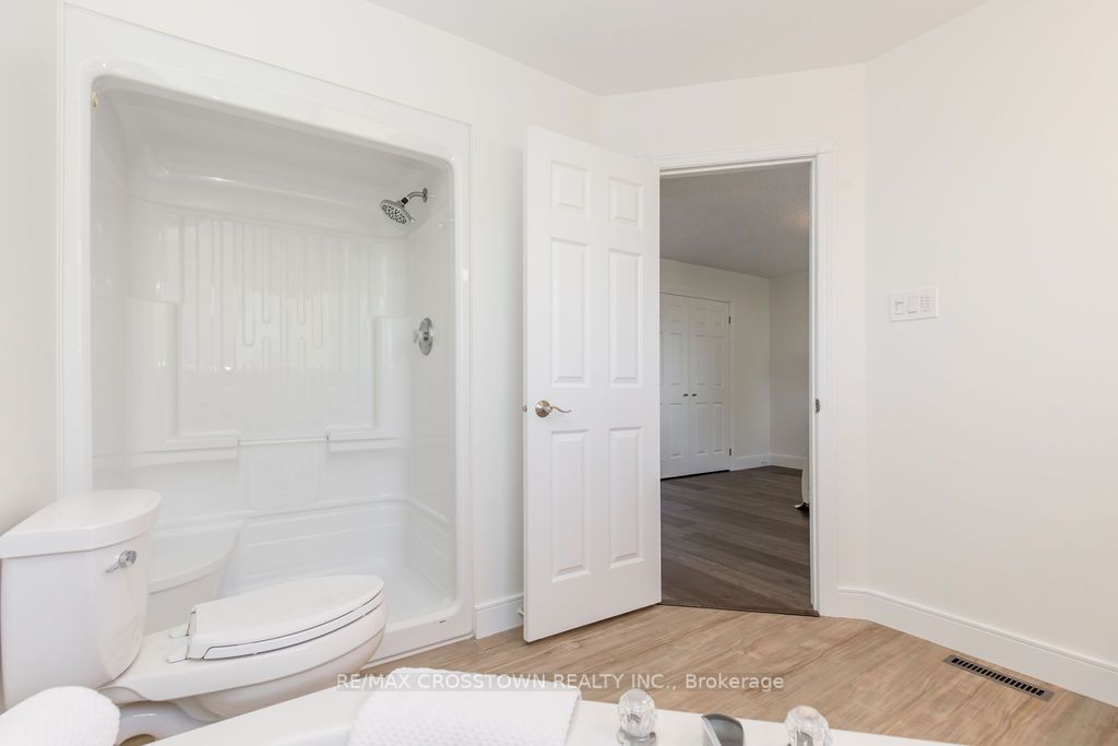 21 Brookfield Cres