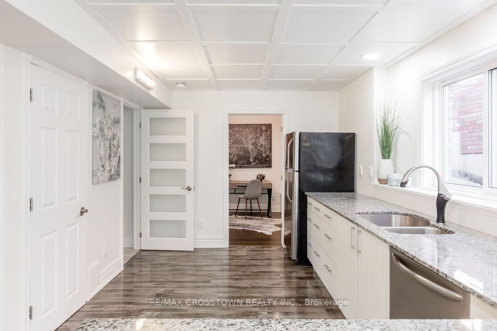 21 Brookfield Cres