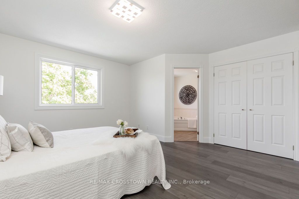 21 Brookfield Cres