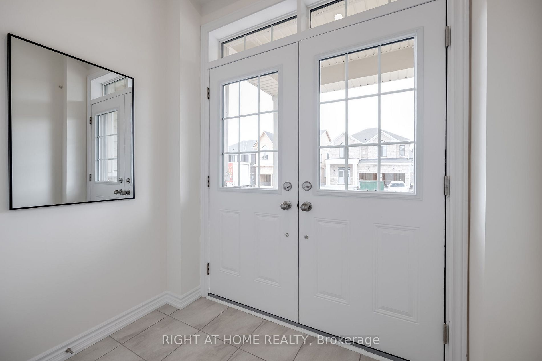 10 Ludlow Dr