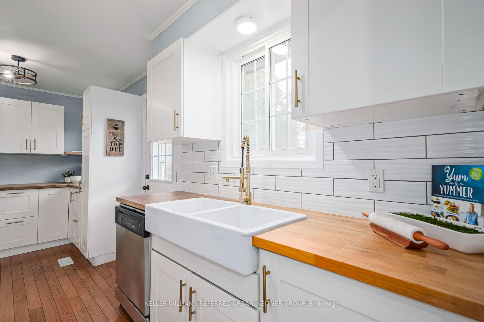 62 Courtice Cres