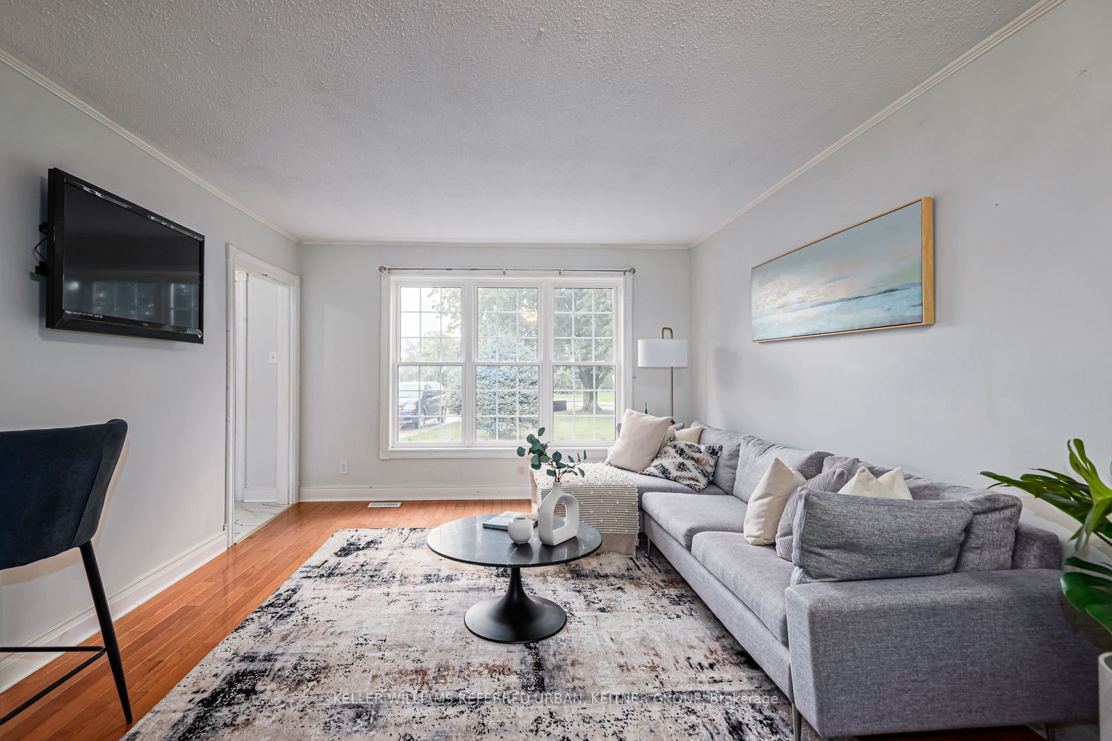 62 Courtice Cres