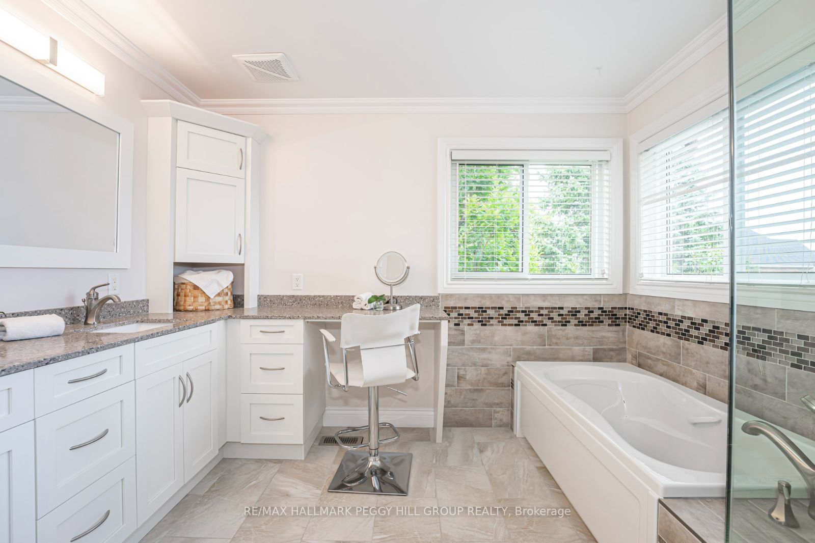 26 Bluewater Tr