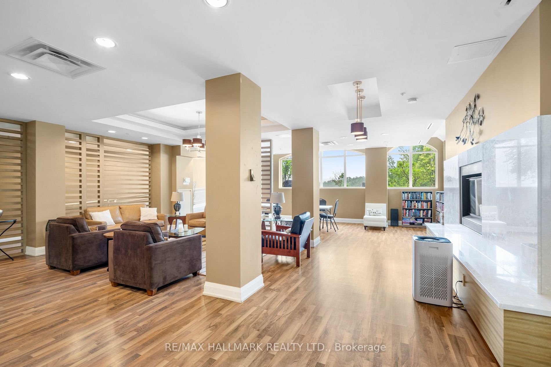 354 Atherley Rd, #414