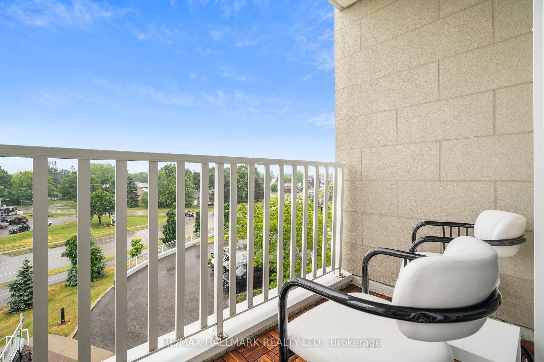 354 Atherley Rd, #414