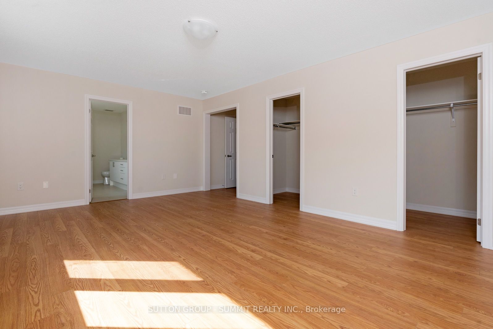 242 Warden St