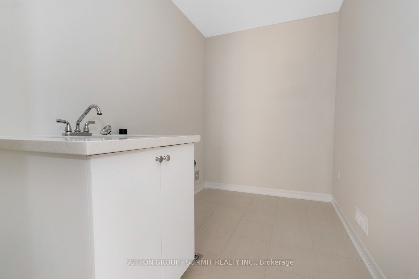 242 Warden St