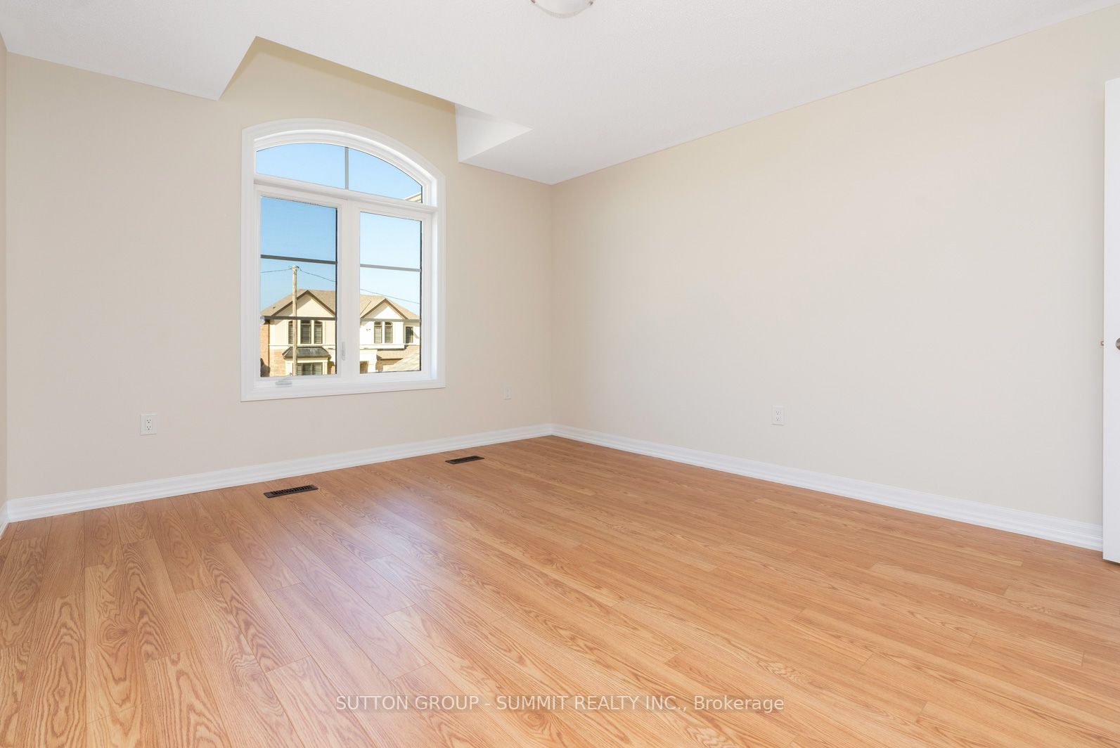 242 Warden St