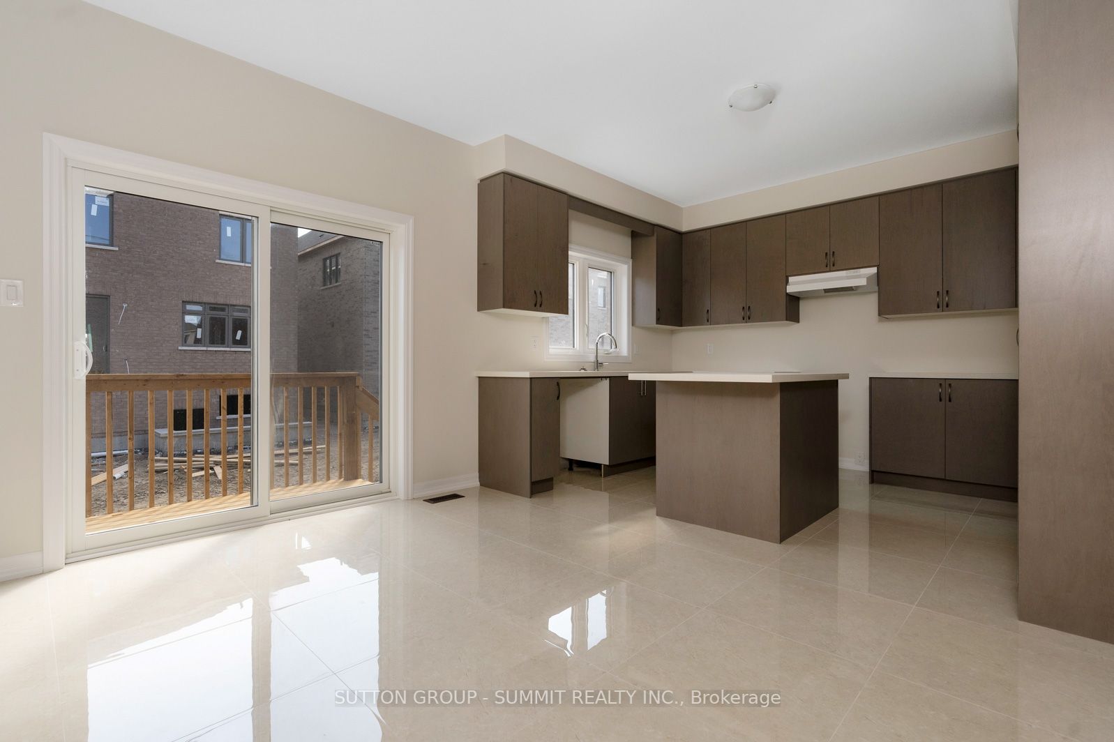 242 Warden St
