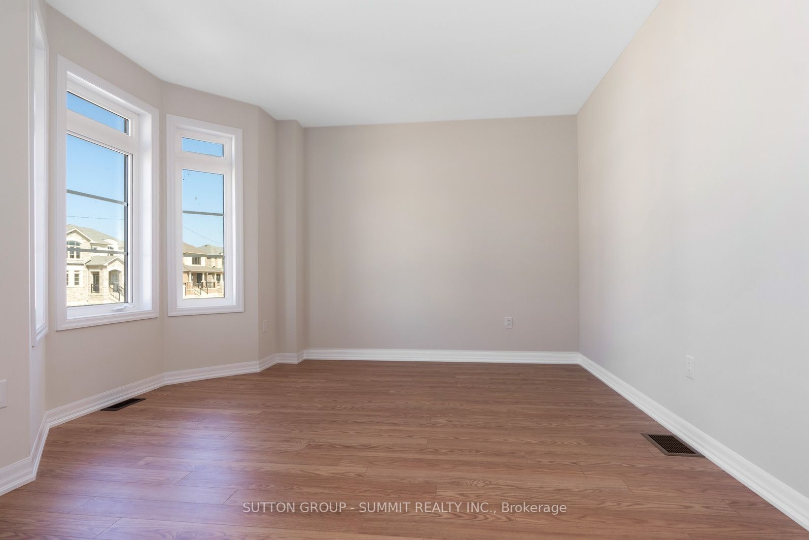 242 Warden St