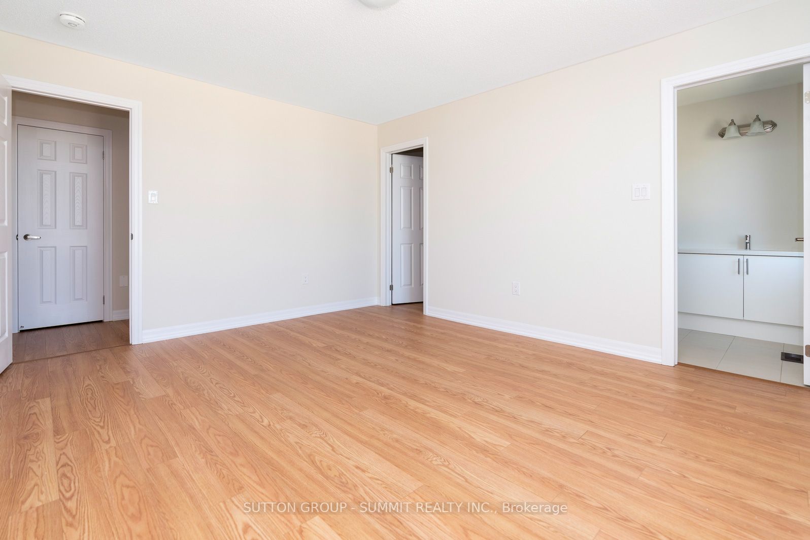 242 Warden St