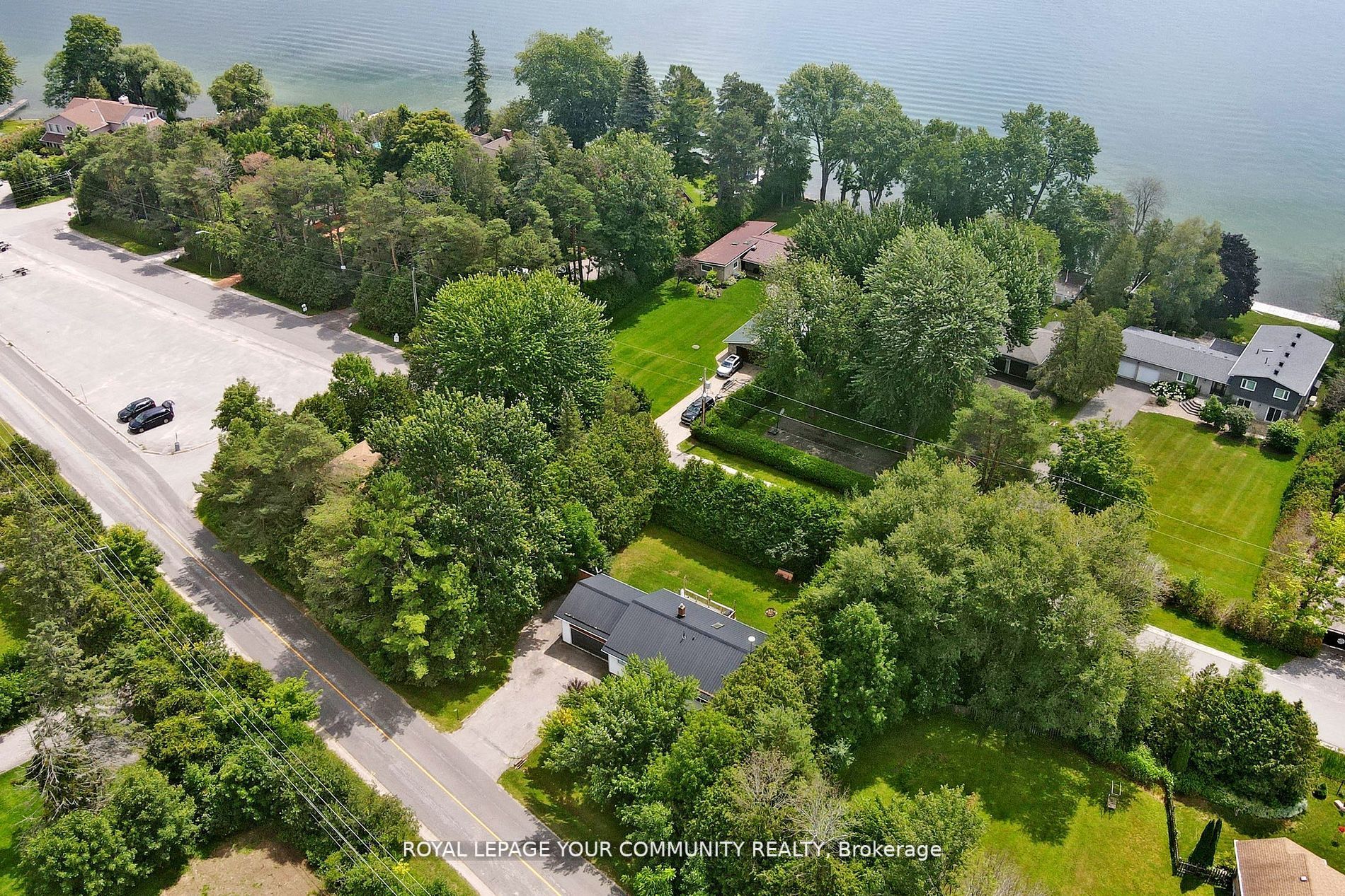 859 Lakeshore Rd E