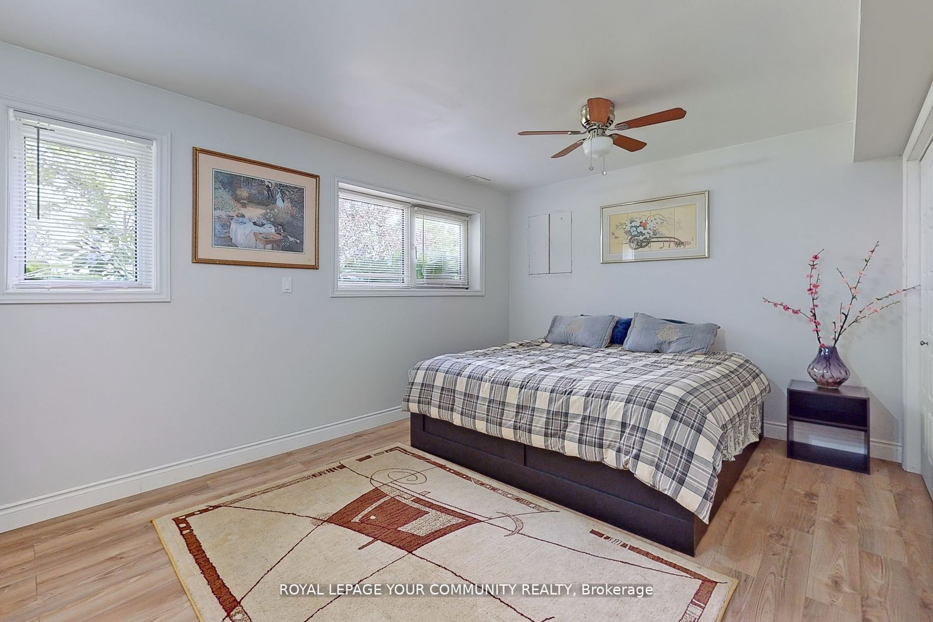859 Lakeshore Rd E