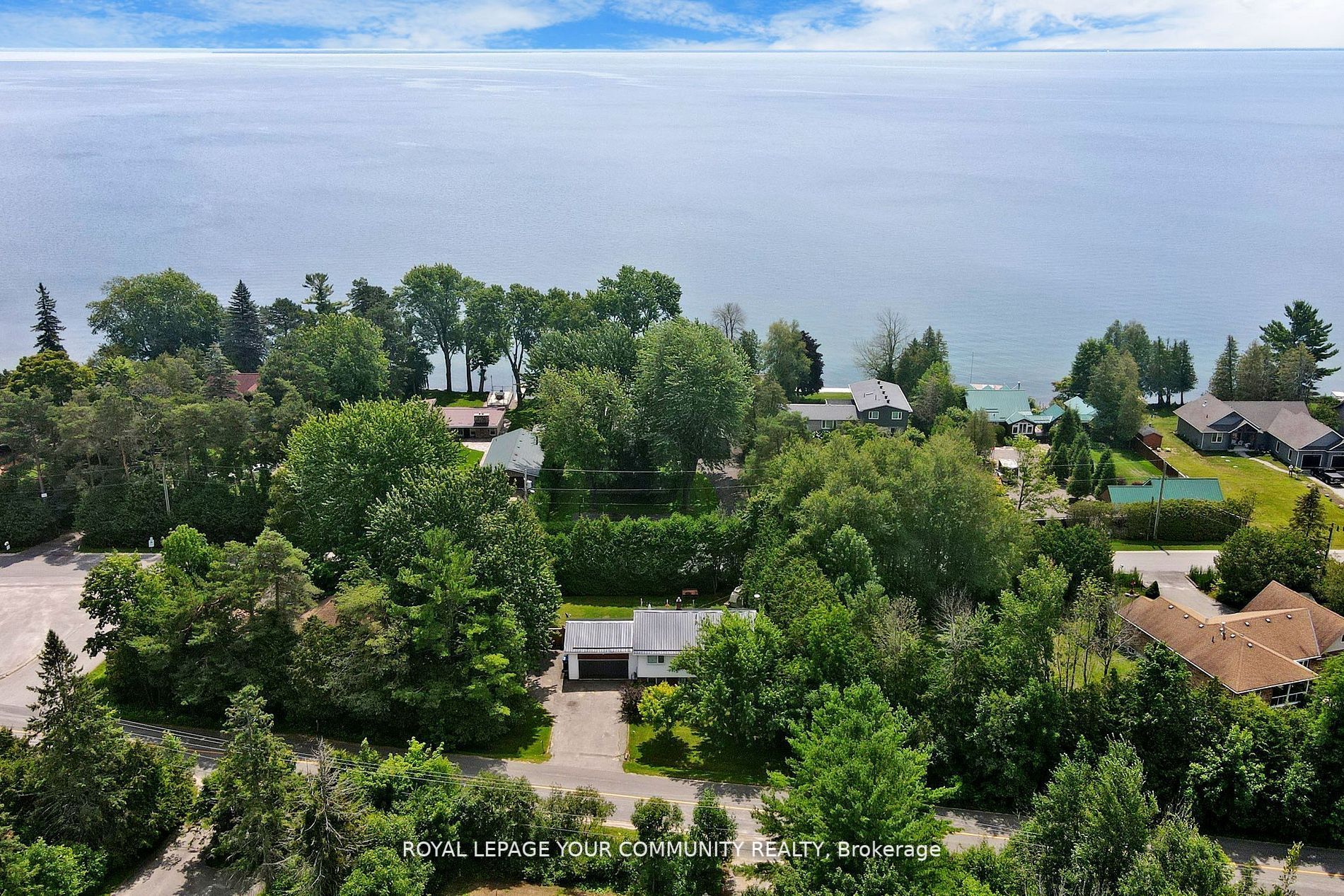 859 Lakeshore Rd E