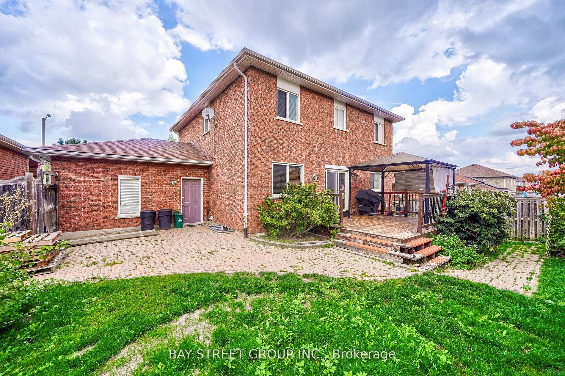 41 Watson Dr