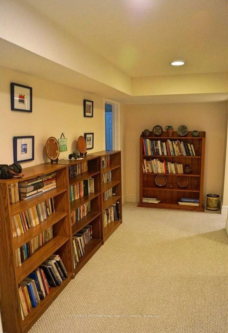 111 Ellen Lane, #6
