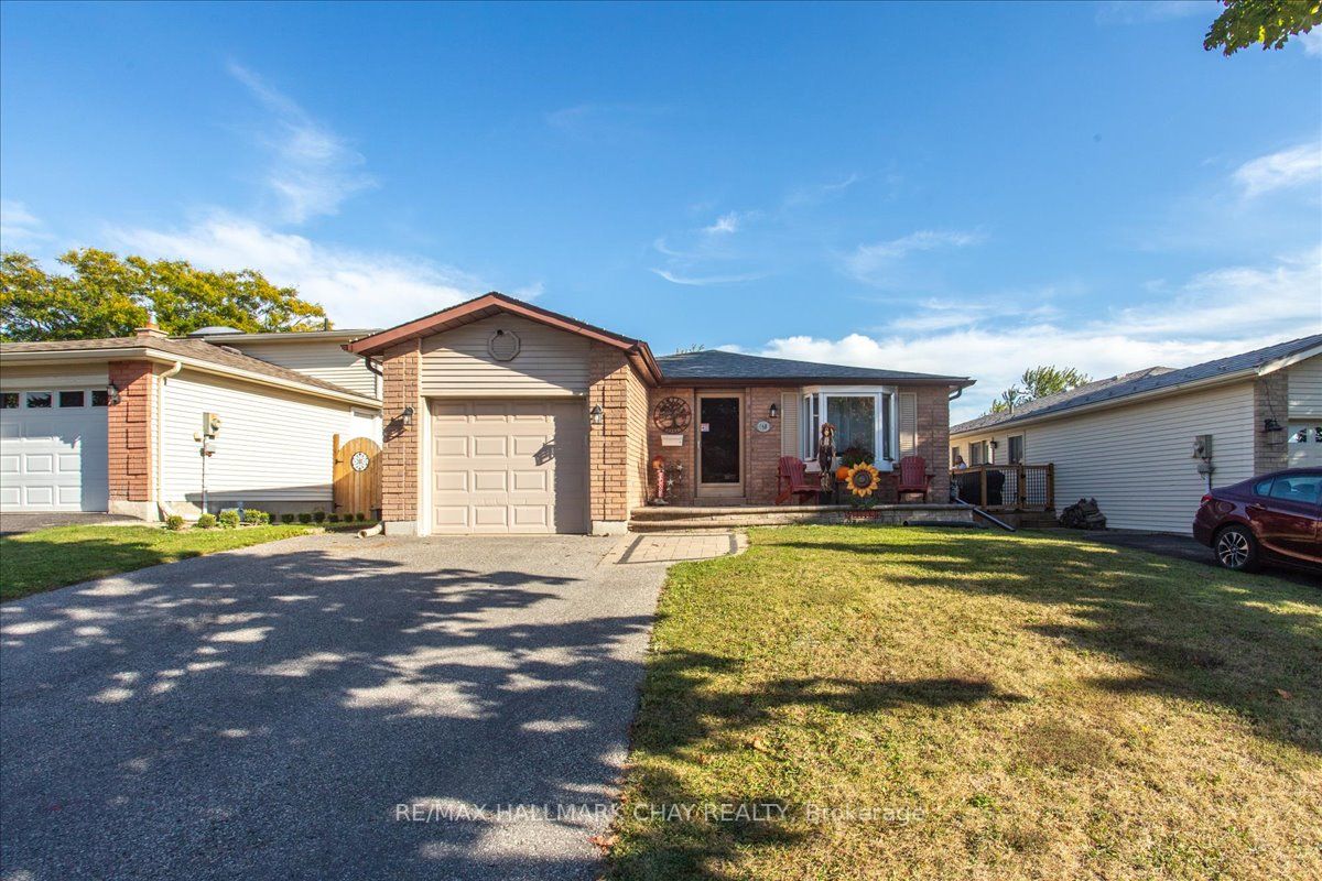 168 Lillian Crescent