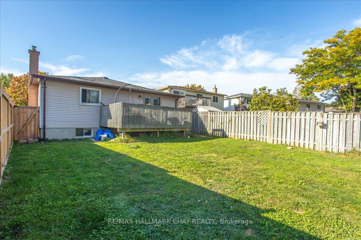 168 Lillian Crescent