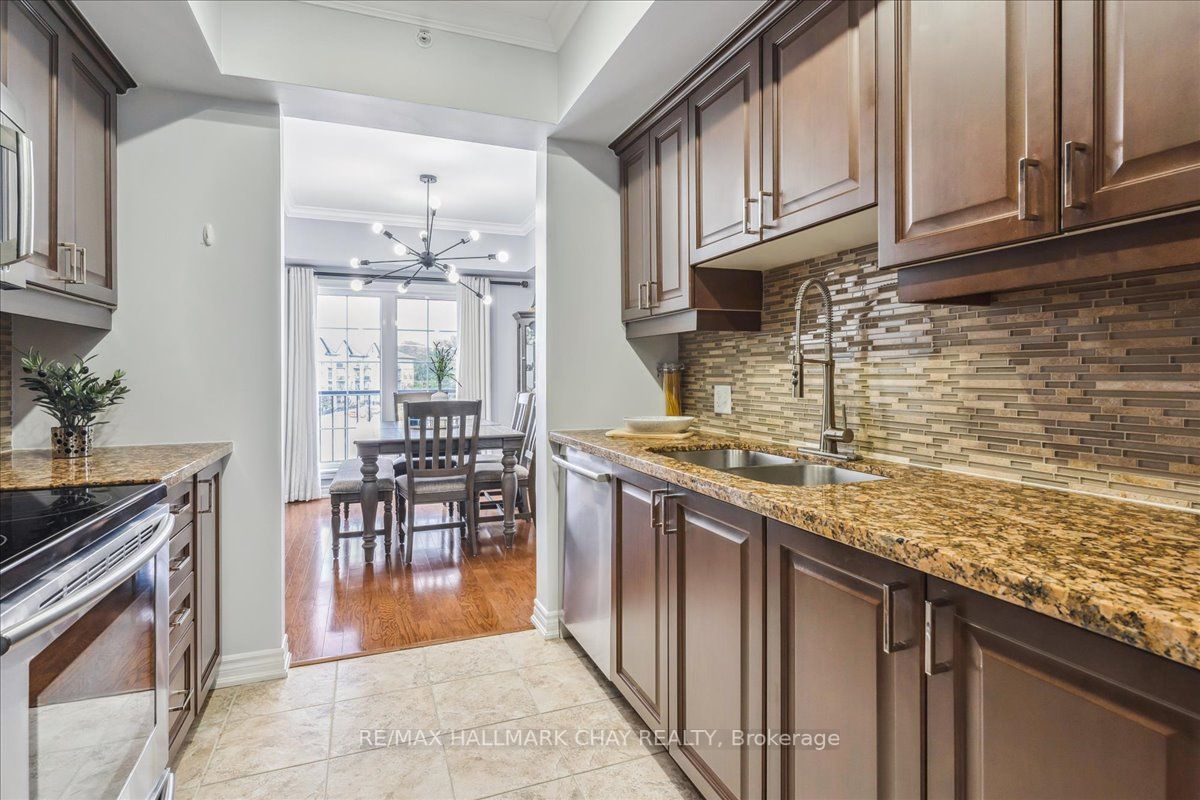 39 Ferndale Dr S, #311
