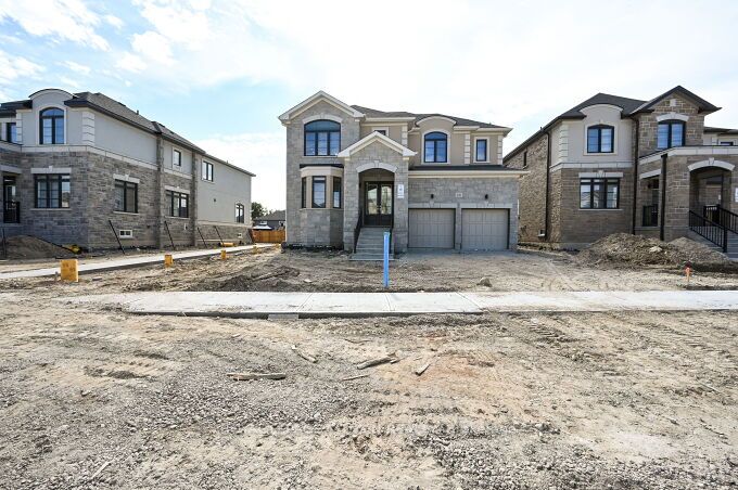226 Warden St