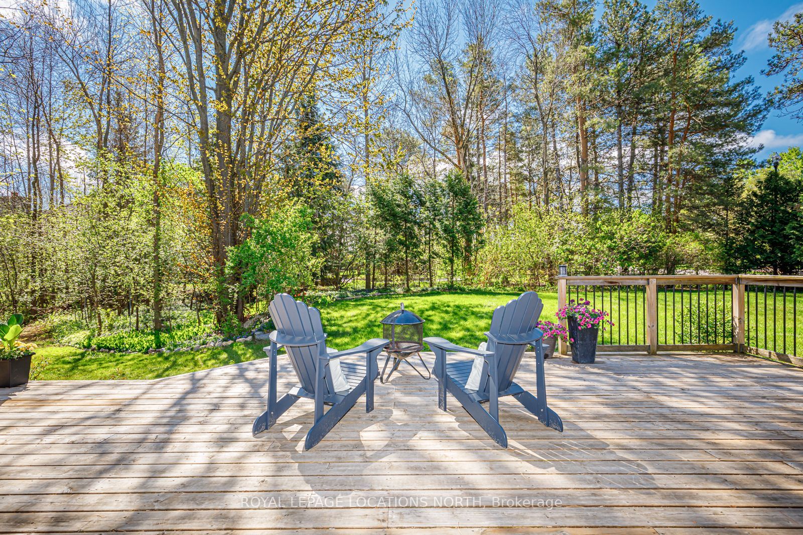15 Forest Dr