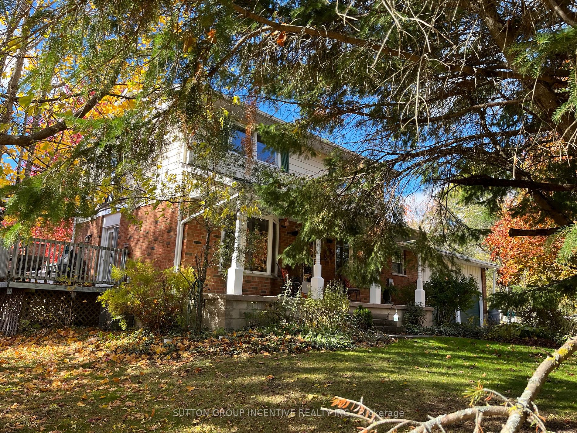 80 Mary St