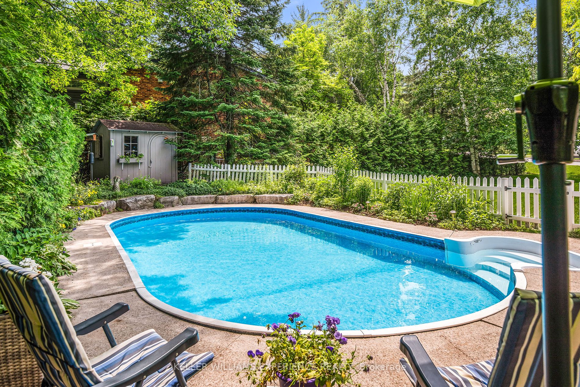 13 Royal Oak Dr