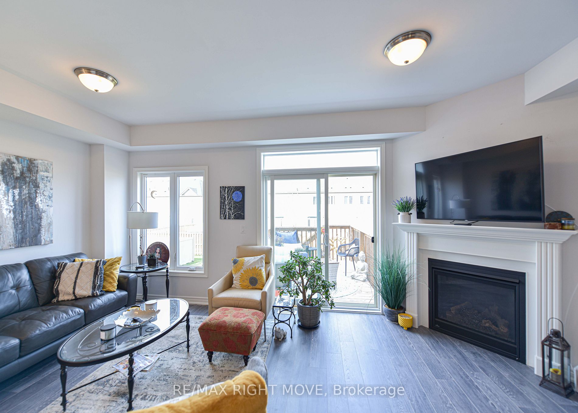 248C James St