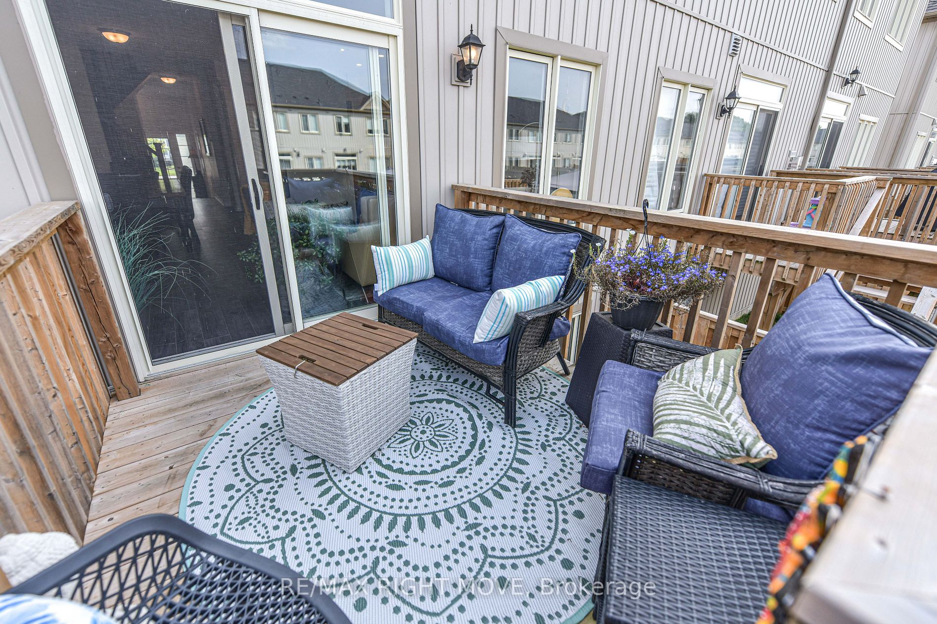 248C James St
