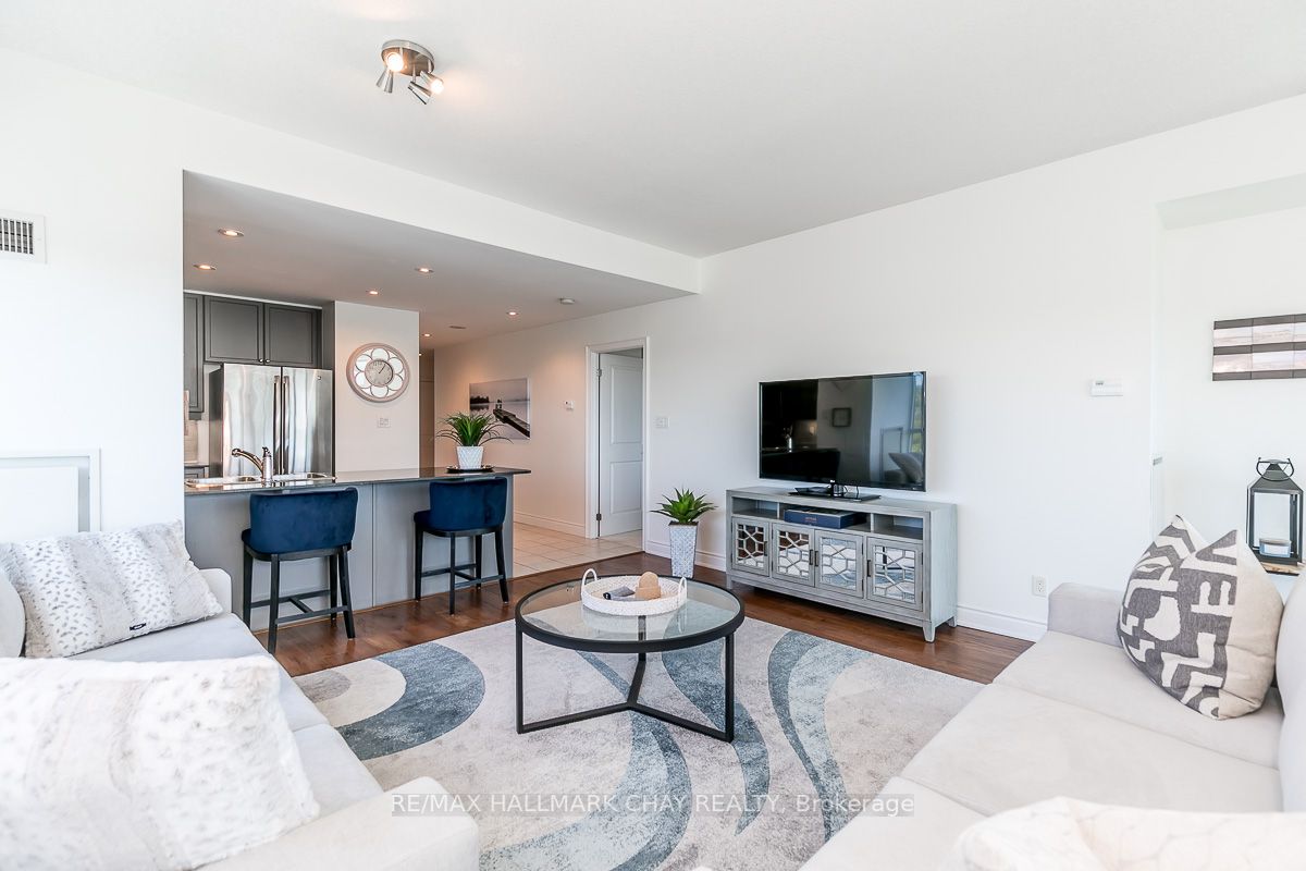 37 Ellen St, #1201