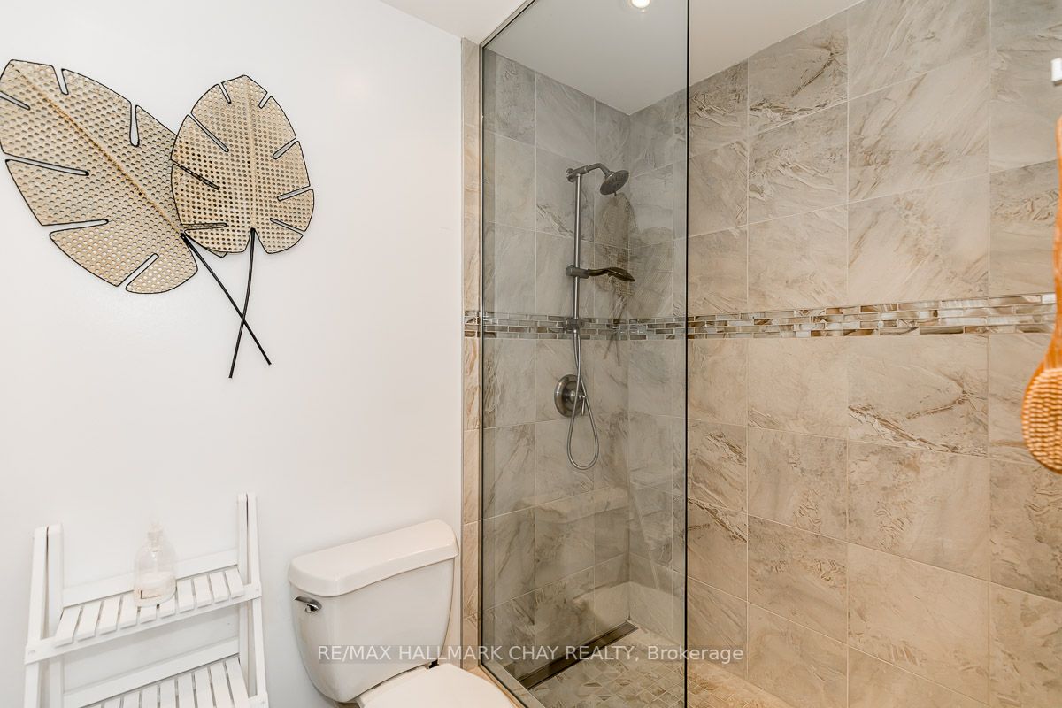 37 Ellen St, #1201