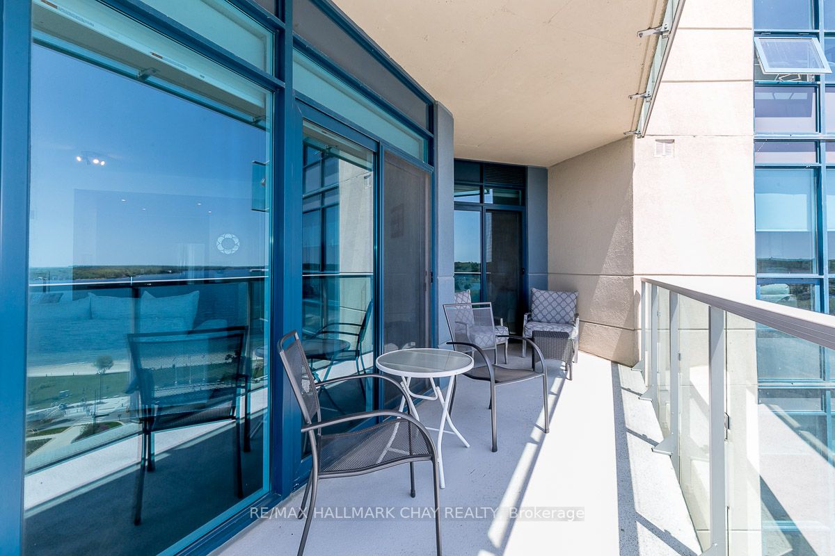 37 Ellen St, #1201
