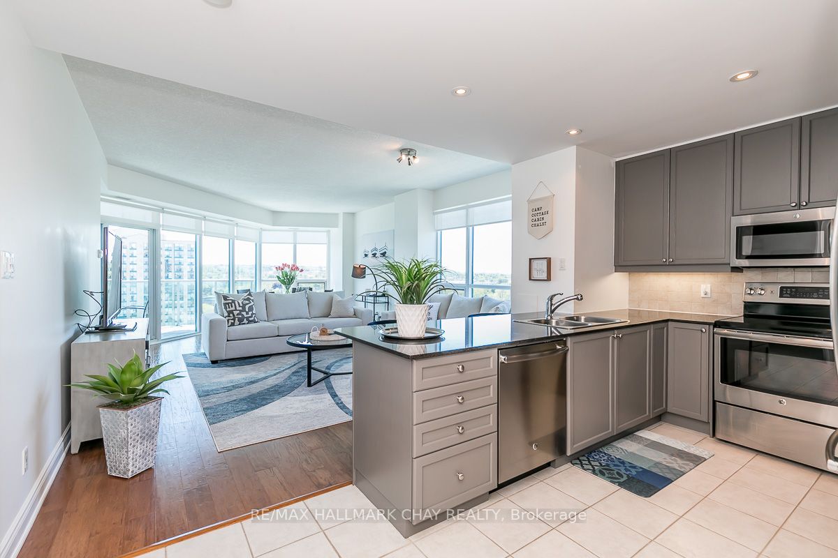 37 Ellen St, #1201