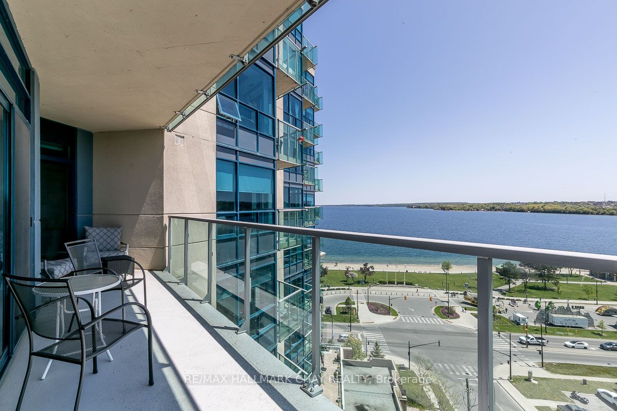 37 Ellen St, #1201