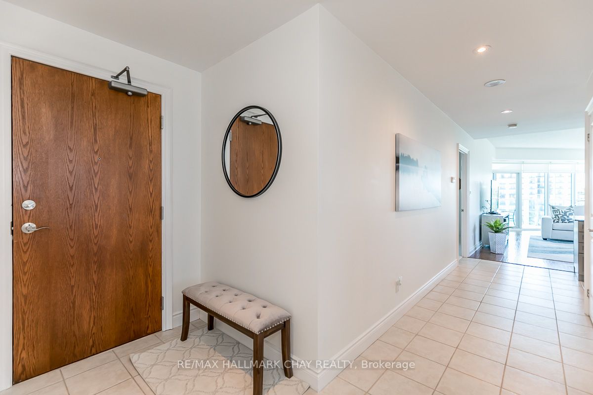 37 Ellen St, #1201