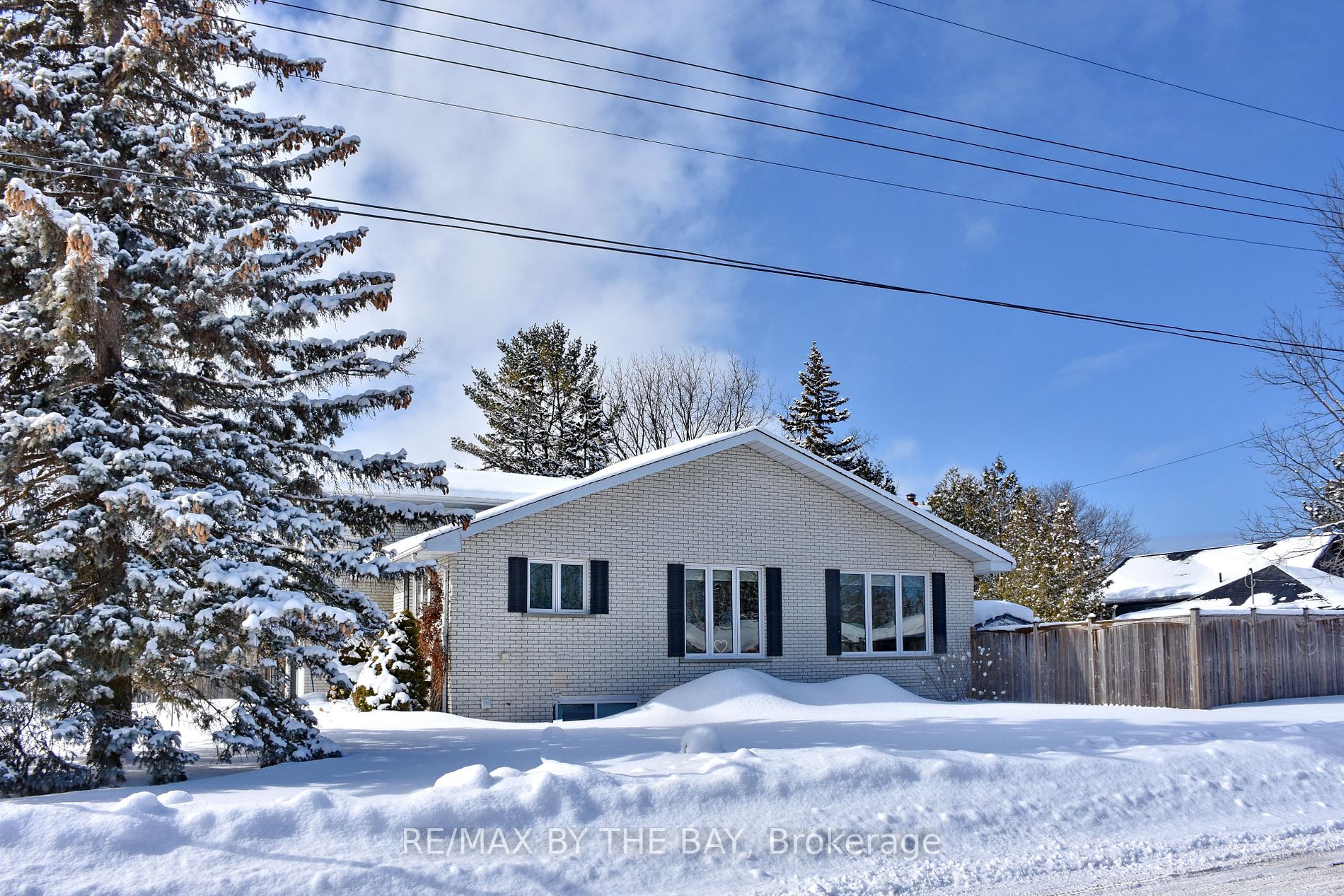 95 Manning Ave