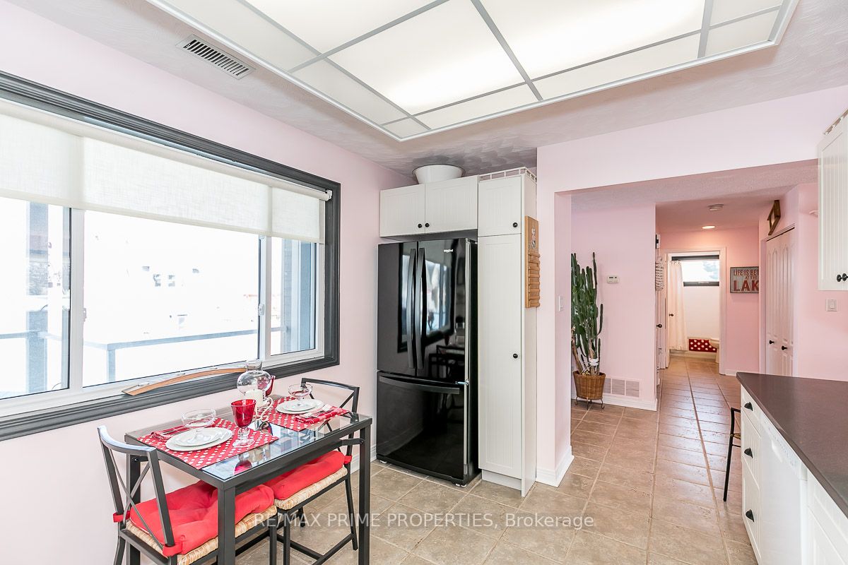 585 Atherley Rd, #201