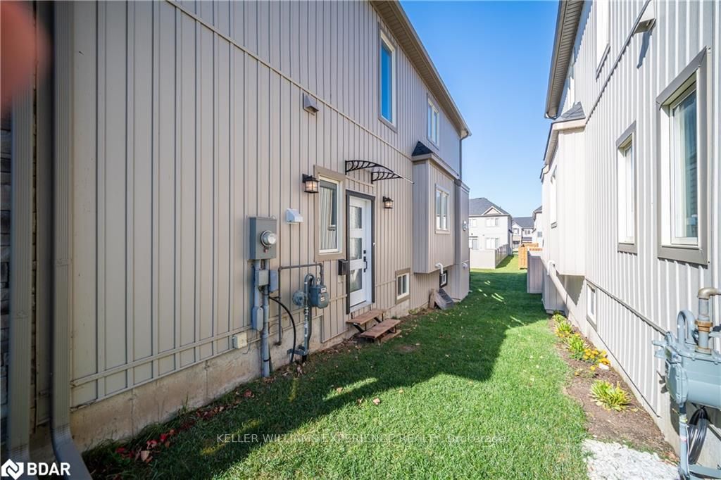 246E James St E, #Lower