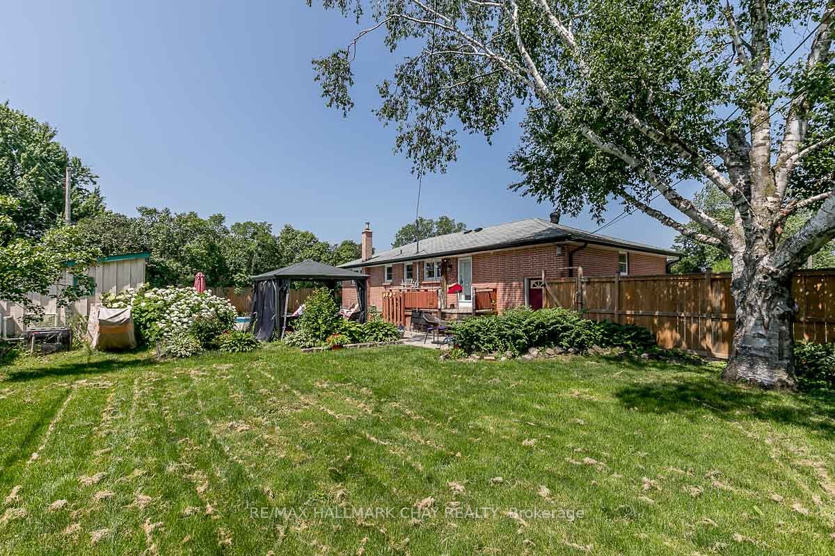 6 Jonathan Crt