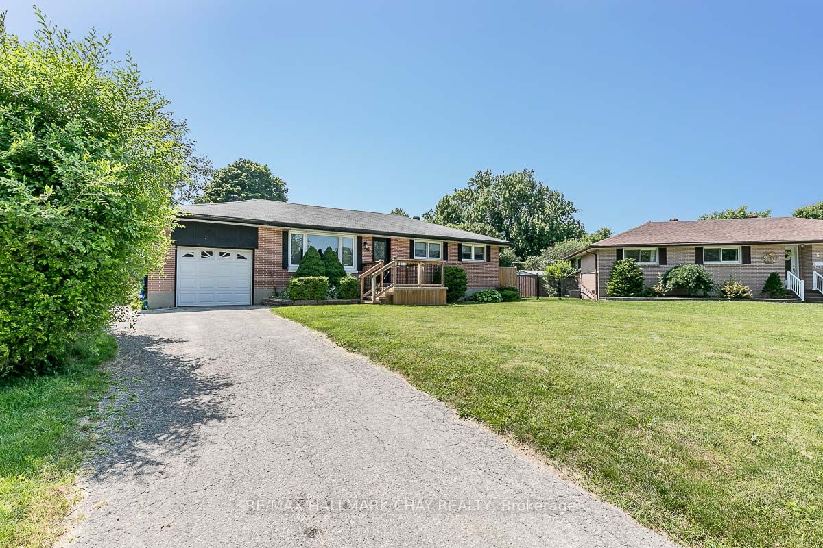 6 Jonathan Crt